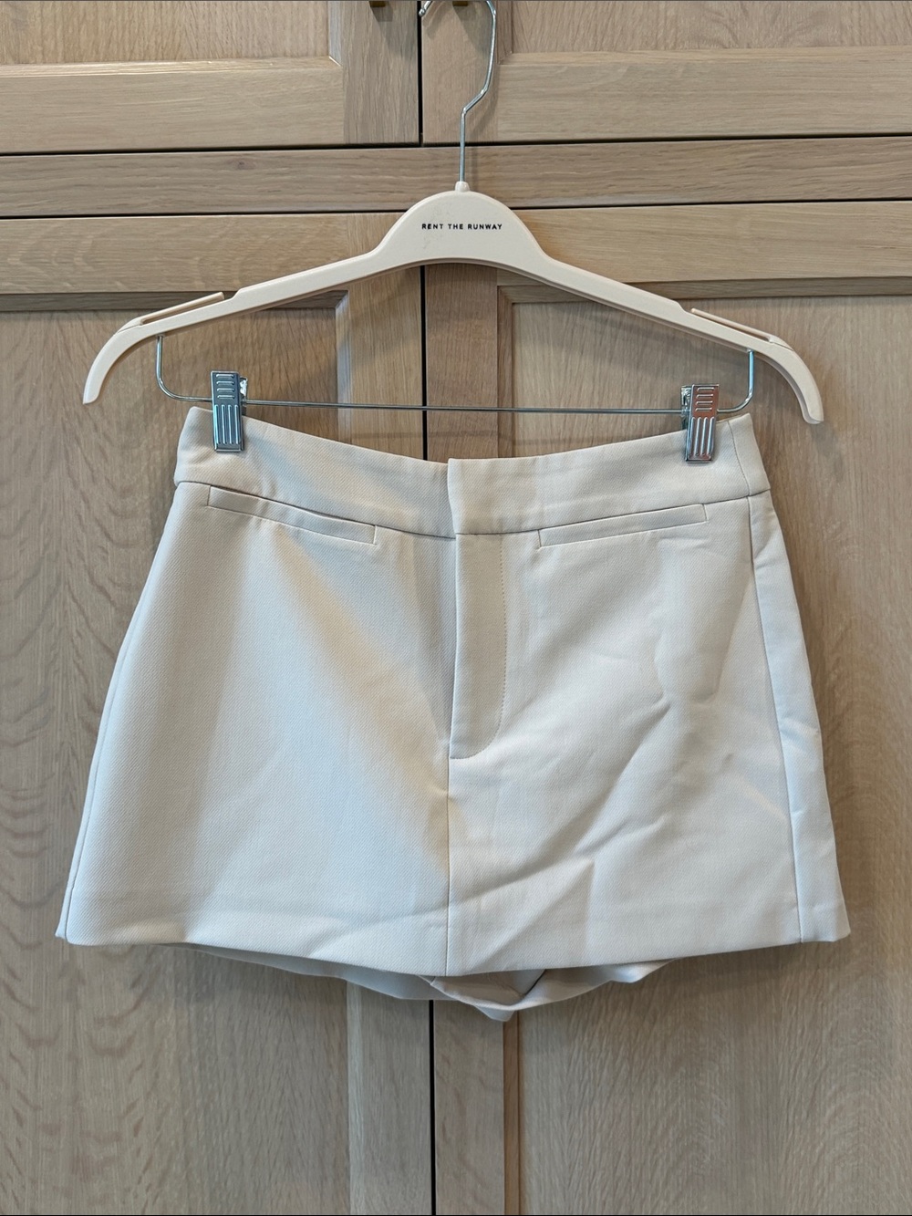 ZARA | Light Cream Tailored Skort | Size: Medium